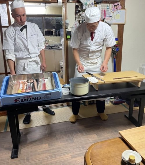 寿司食いね〜♪