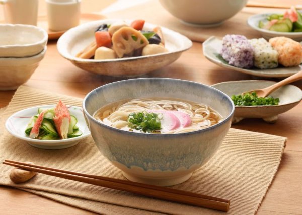 画像3: 【送料当社負担】国産小麦100%使用 五島うどん 12人前 ギフトセット（180g×6束・焼きあごスープ12食付） (3)